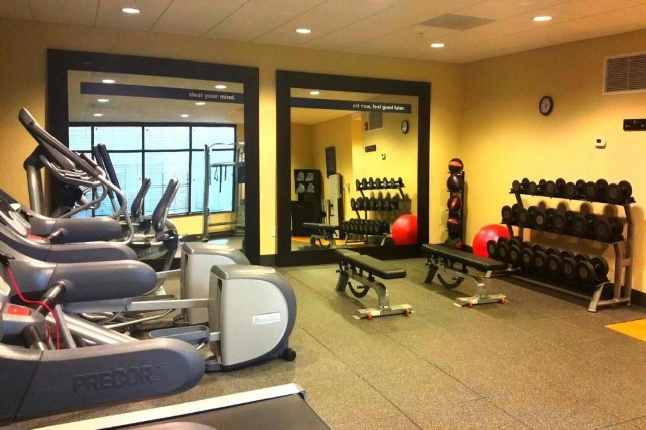 Hampton Inn & Suites Salinas Esterno foto