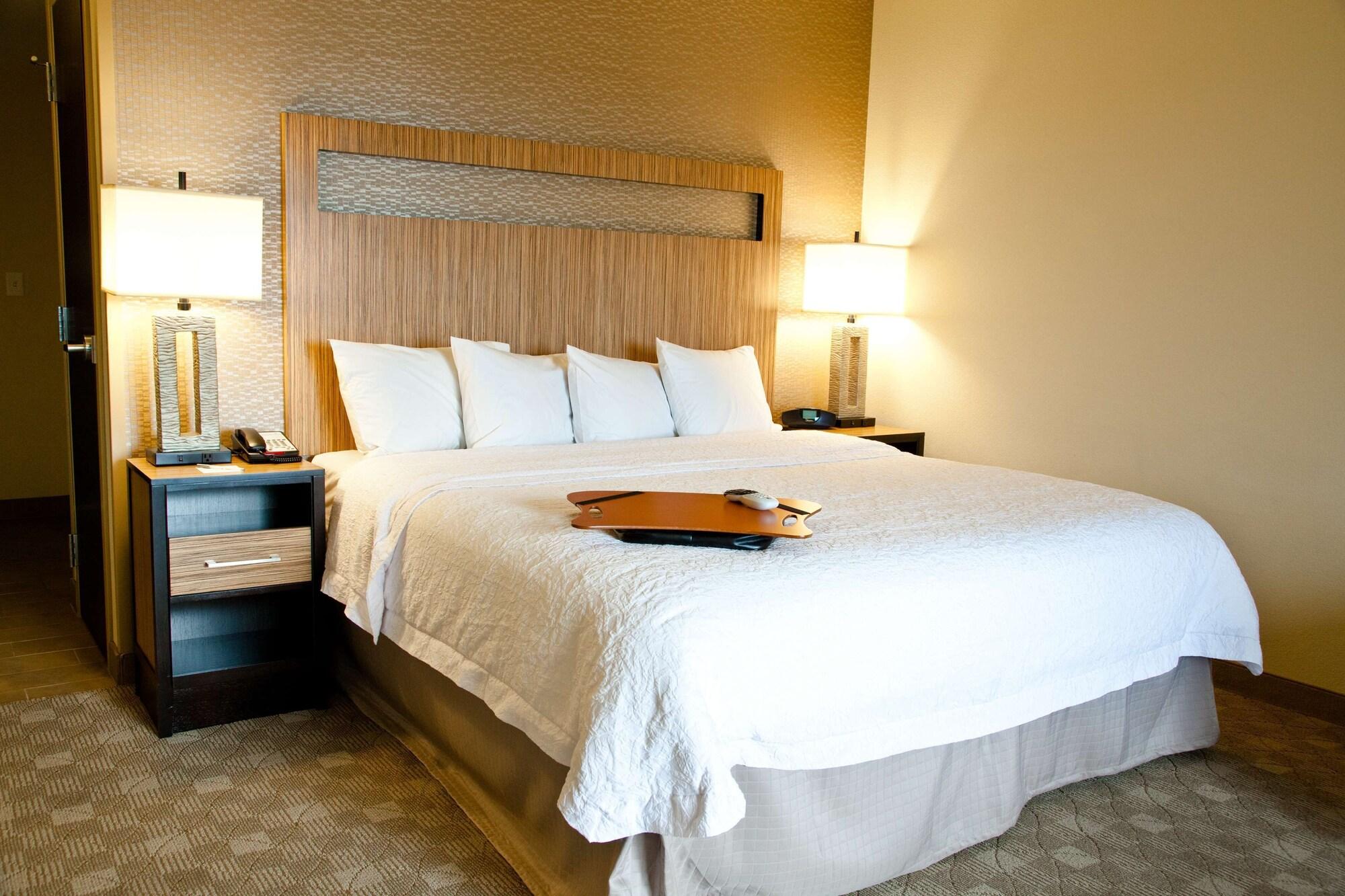 Hampton Inn & Suites Salinas Esterno foto