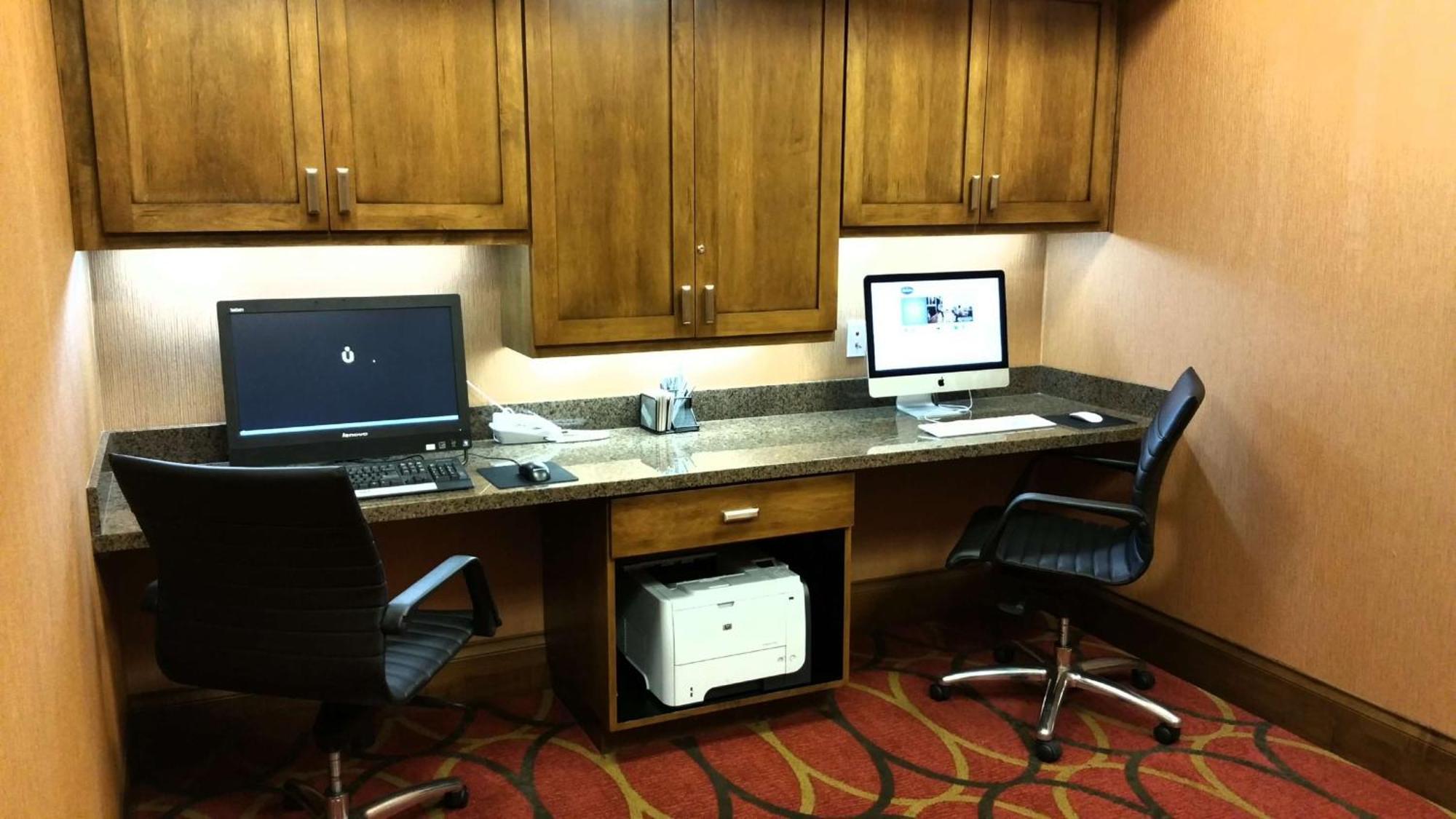 Hampton Inn & Suites Salinas Esterno foto