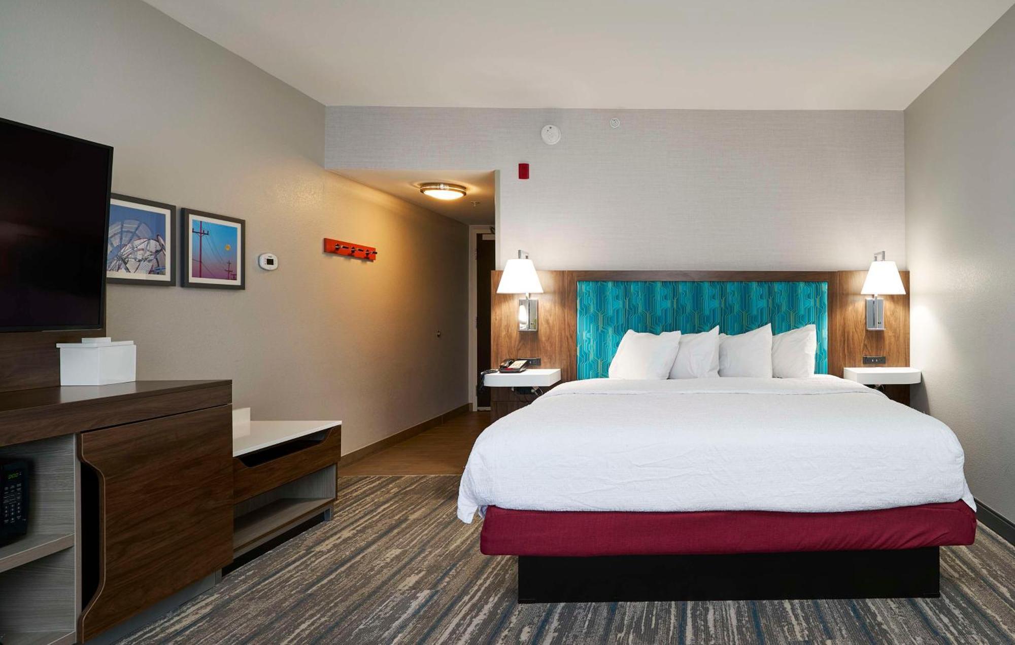 Hampton Inn & Suites Salinas Esterno foto