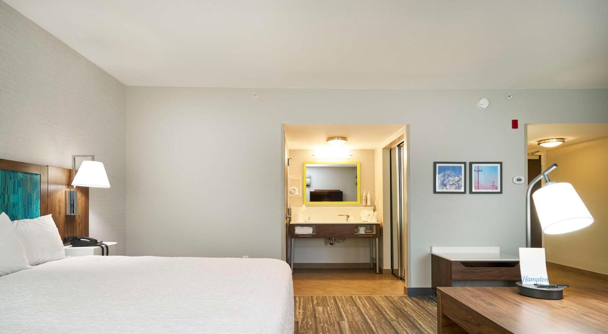Hampton Inn & Suites Salinas Esterno foto